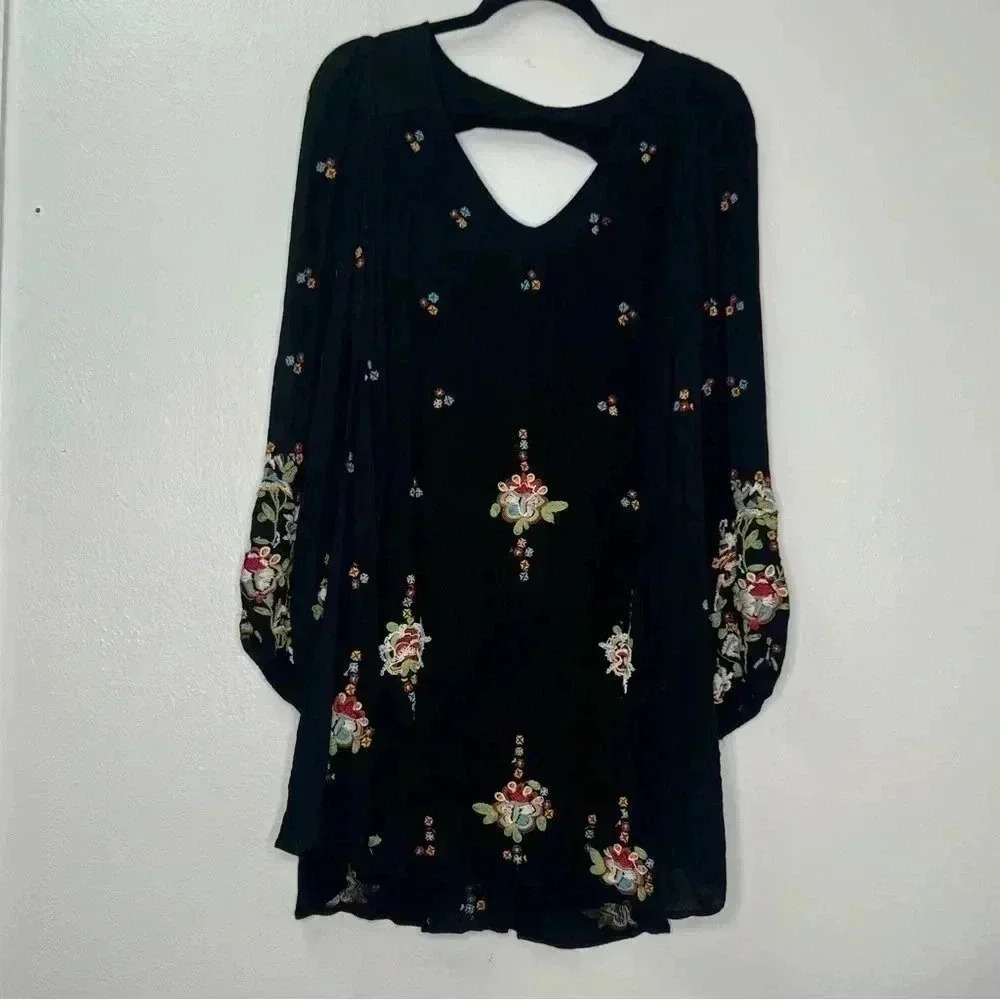 free People Oxford Embroidered Long Sleeves V-Neck  Mini Dress Sz‎ M